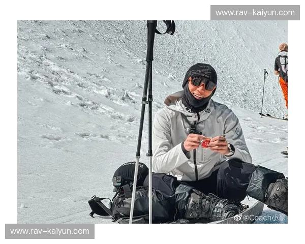 单板滑雪直播:跟着镜头,飞越雪线的每一刻 单板滑雪直播:跟着镜头,飞越雪线的每一刻